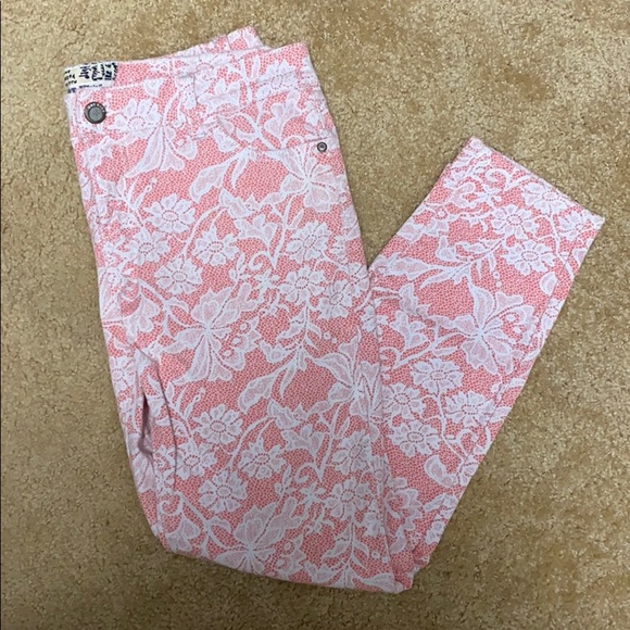 3/$35 Women’s pants - Picture 1 of 6